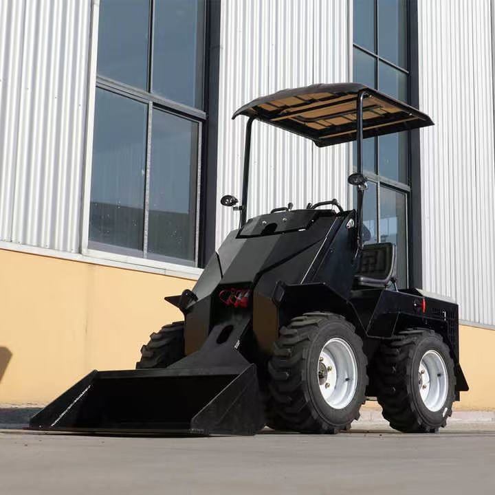 小型滑移装载机_390型_轮式（曜石黑1）.jpg